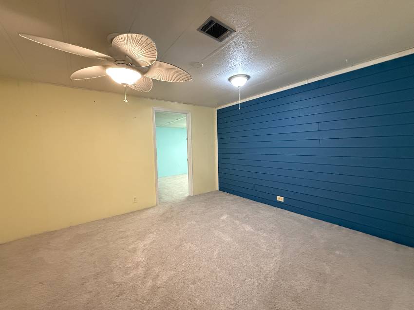57 Colony Dr a Ellenton, FL Mobile or Manufactured Home for Sale